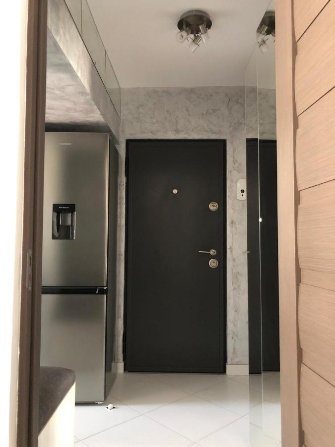 Elegant & Silver Luxury Apartament Крайова Экстерьер фото